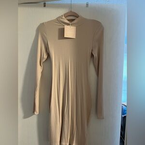 Women’s KITTENISH by Jessie James Decker Cream Body Con ribbed Dress NWT